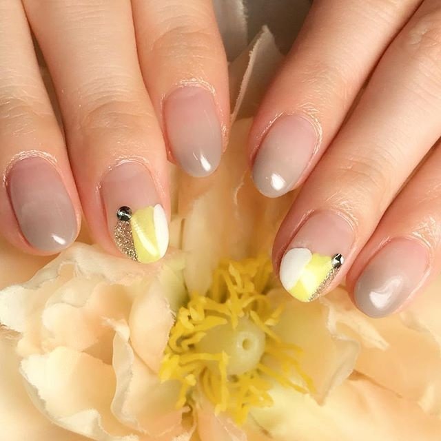 夏 秋 オフィス ハンド シンプル Irish Nail 久屋大通店 アイリッシュネイル パラジェル登録サロン Mao Jel導入サロン のネイル デザイン No ネイルブック