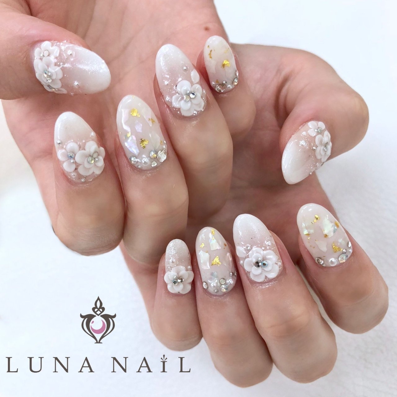 オールシーズン 成人式 卒業式 ブライダル ハンド Luna Nail のネイルデザイン No ネイルブック