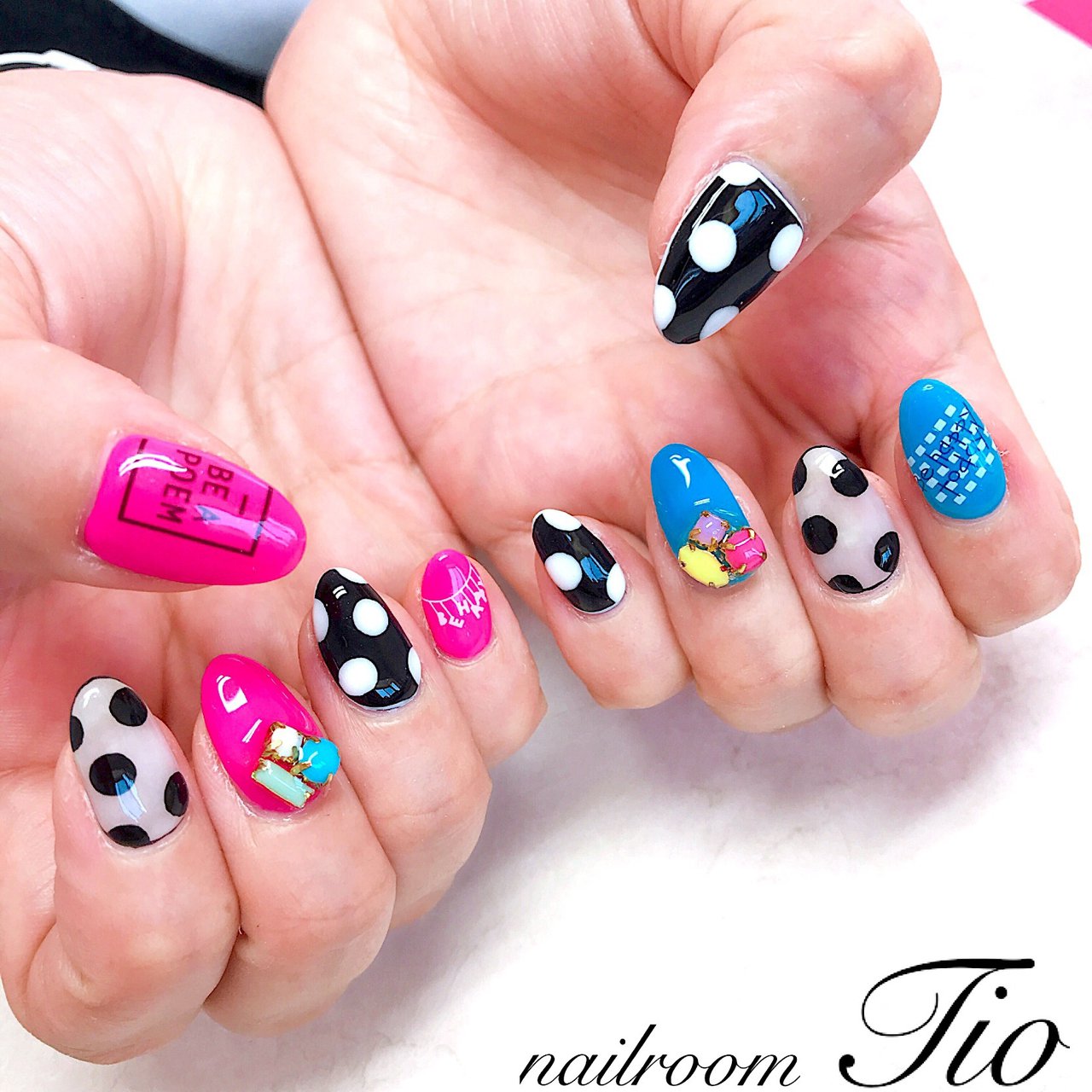 シースルー/ドット/ミディアム/ピンク/ブルー - maniのネイルデザイン