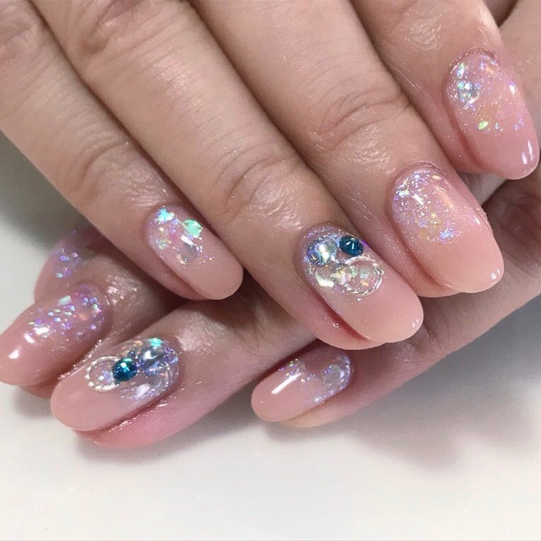 夏 ハンド グラデーション ホログラム ラメ Petit Mayukoのネイルデザイン No ネイルブック