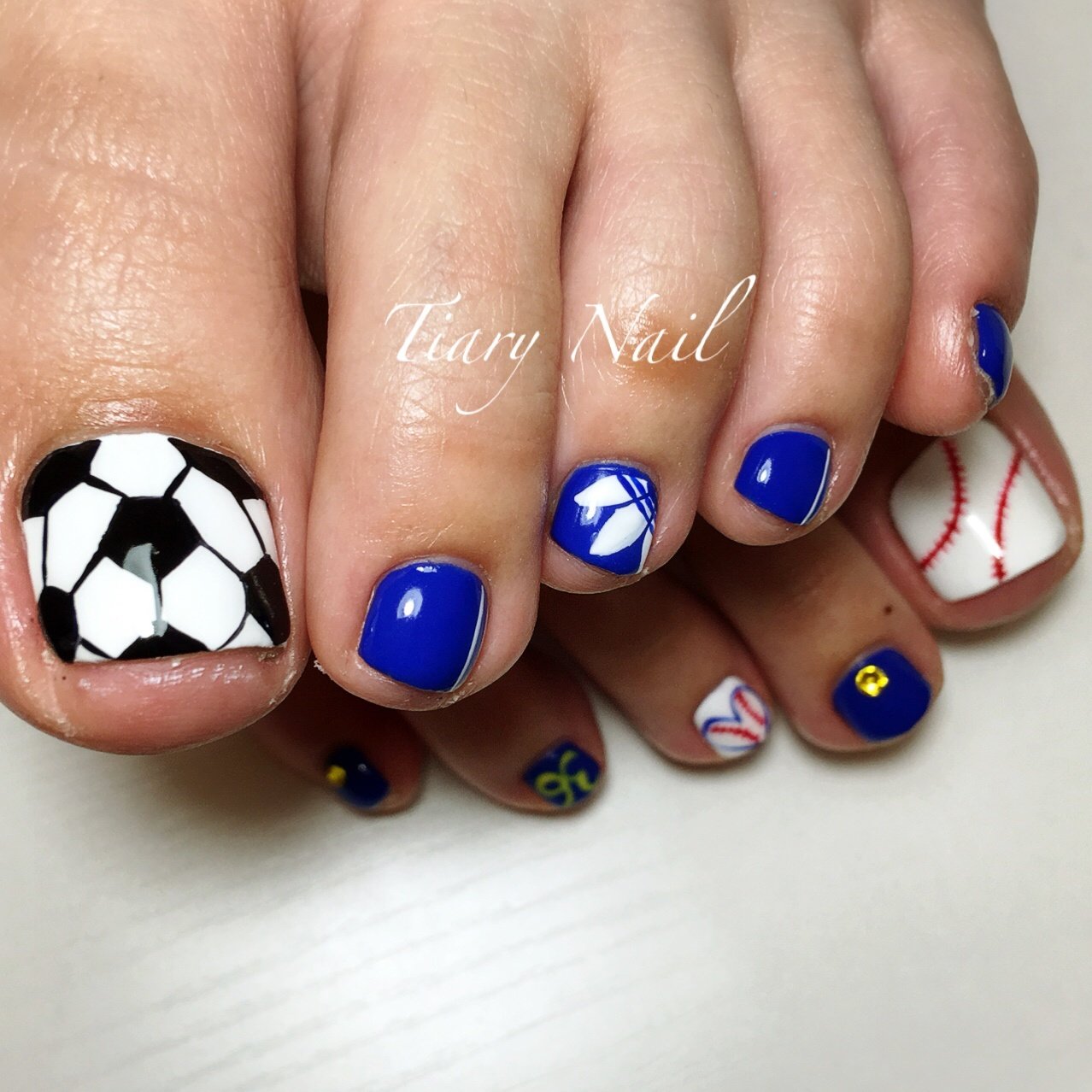 夏 オールシーズン デート 女子会 フット Tiarynail ティアリーネイルのネイルデザイン No ネイルブック