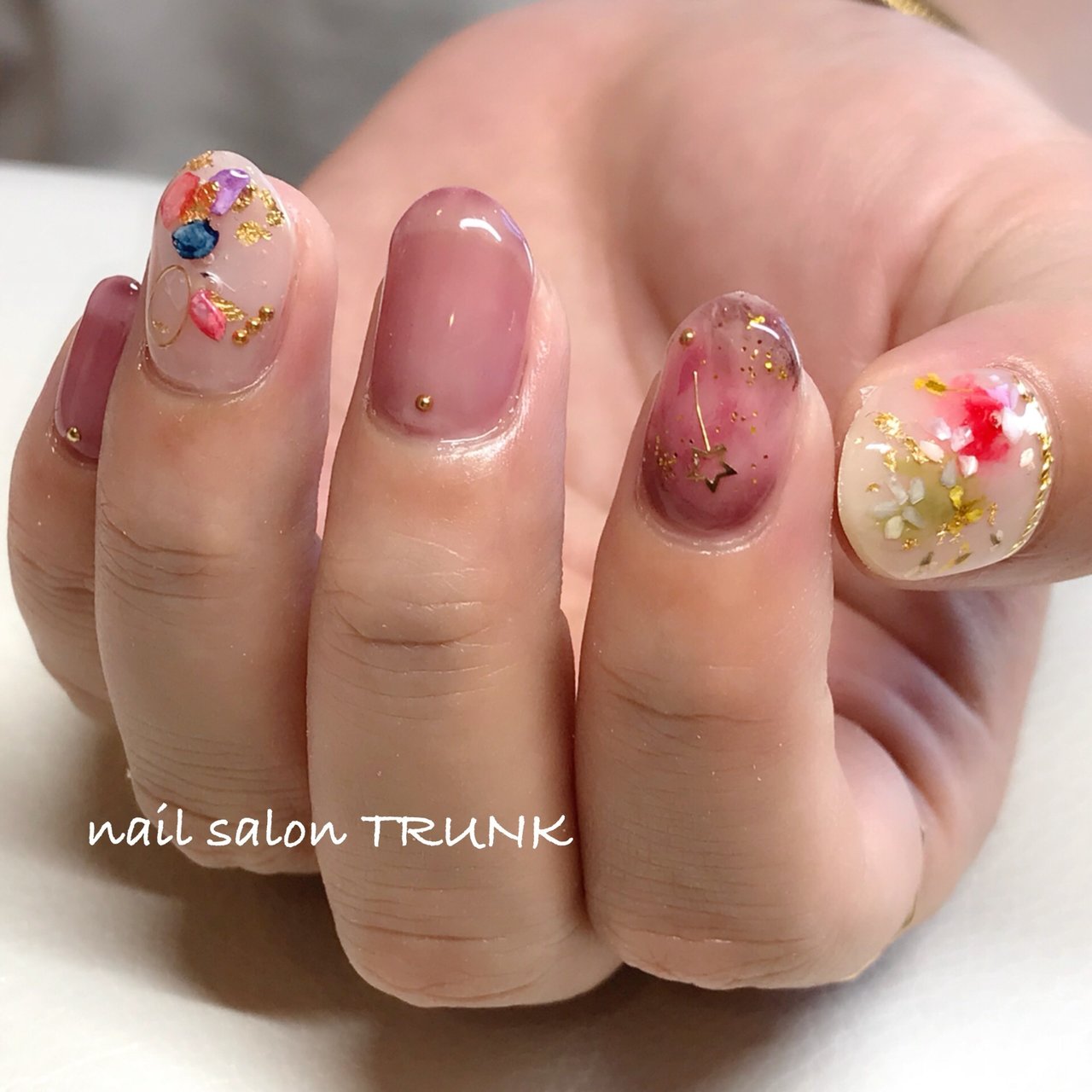 オールシーズン ハンド シェル マーブル 押し花 Nail Trunkのネイルデザイン No ネイルブック