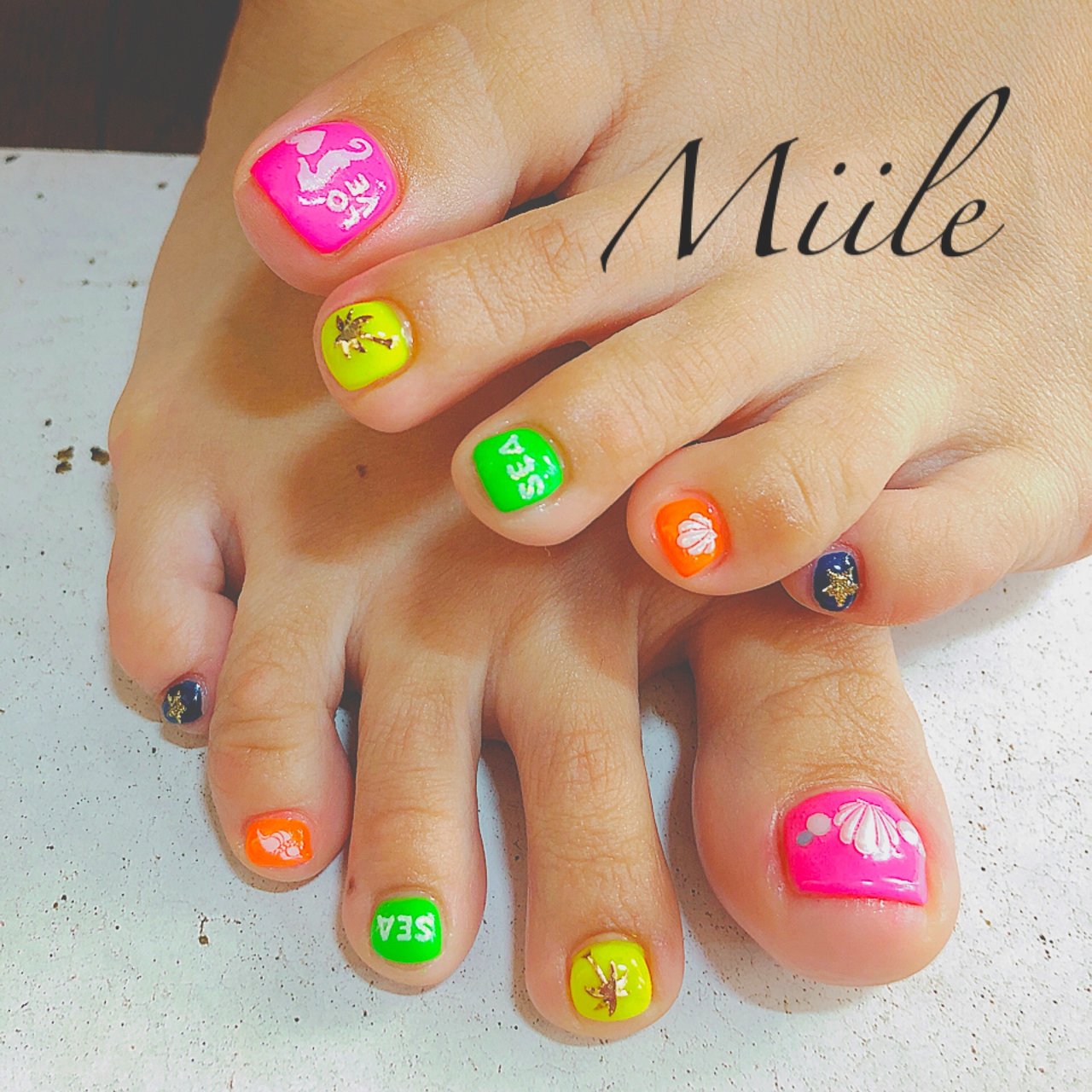 夏 旅行 海 リゾート フット Private Nail Salon Miile のネイルデザイン No ネイルブック