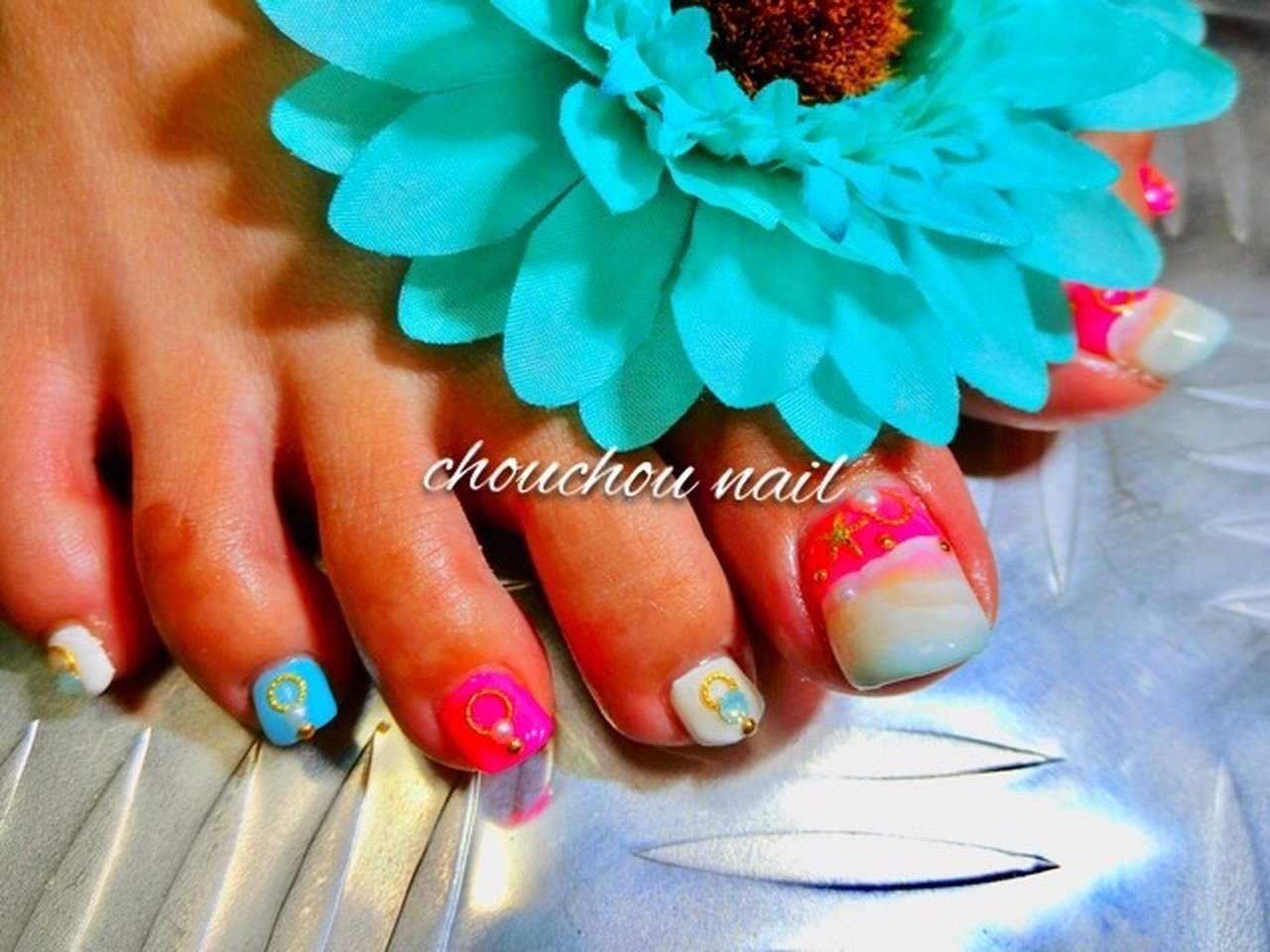 フット ネオンカラー お客様 Chouchou Nailのネイルデザイン No ネイルブック