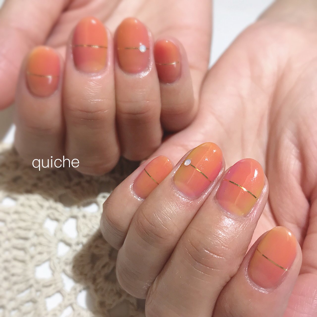 ハンド グラデーション ワンカラー シースルー ニュアンス Quiche Nailsのネイルデザイン No ネイルブック