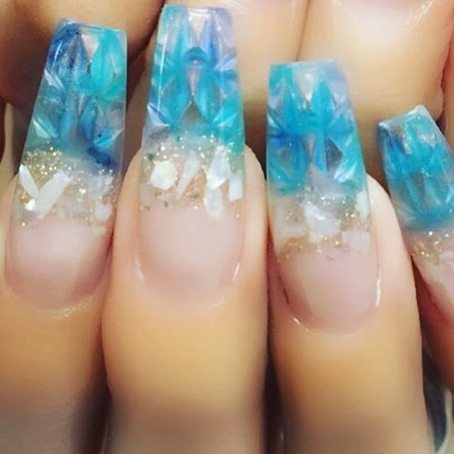 夏 海 リゾート ステンドグラス 人魚の鱗 Nailsgogo Shibuya Nailsalonのネイルデザイン No ネイル ブック