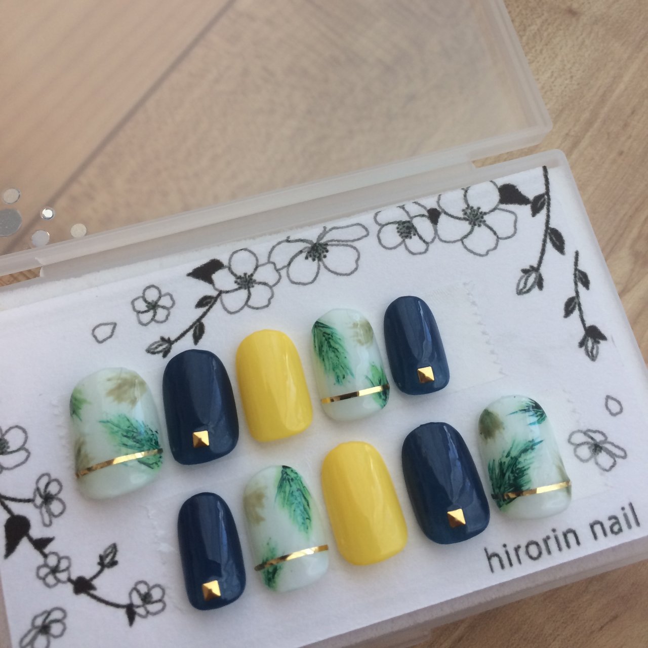 夏 旅行 リゾート ハンド シンプル Hirorinnailのネイルデザイン No ネイルブック