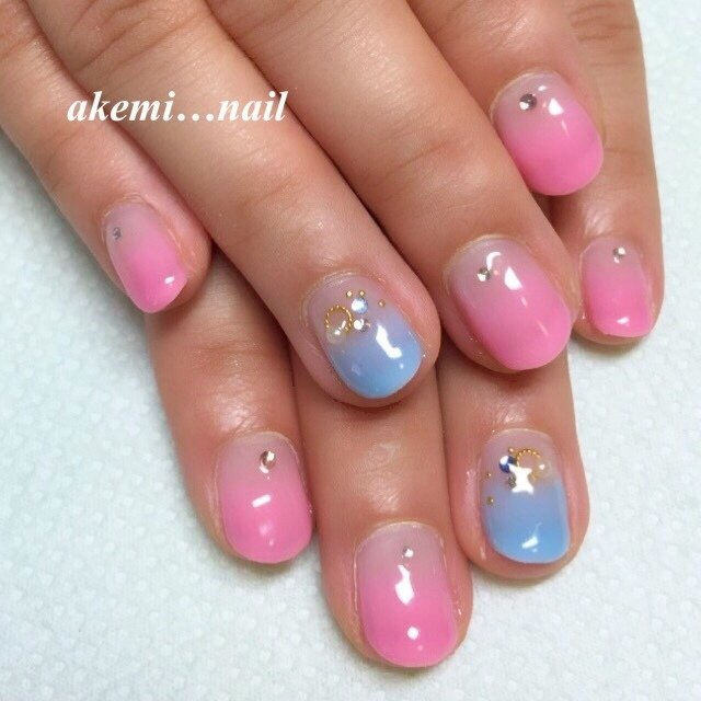 夏 ハンド グラデーション ピンク ブルー Akemi Nailのネイルデザイン No ネイルブック