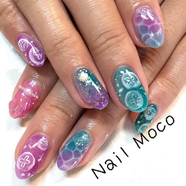 夏 ハンド グラデーション ホログラム ラメ Nailmocoのネイルデザイン No ネイルブック