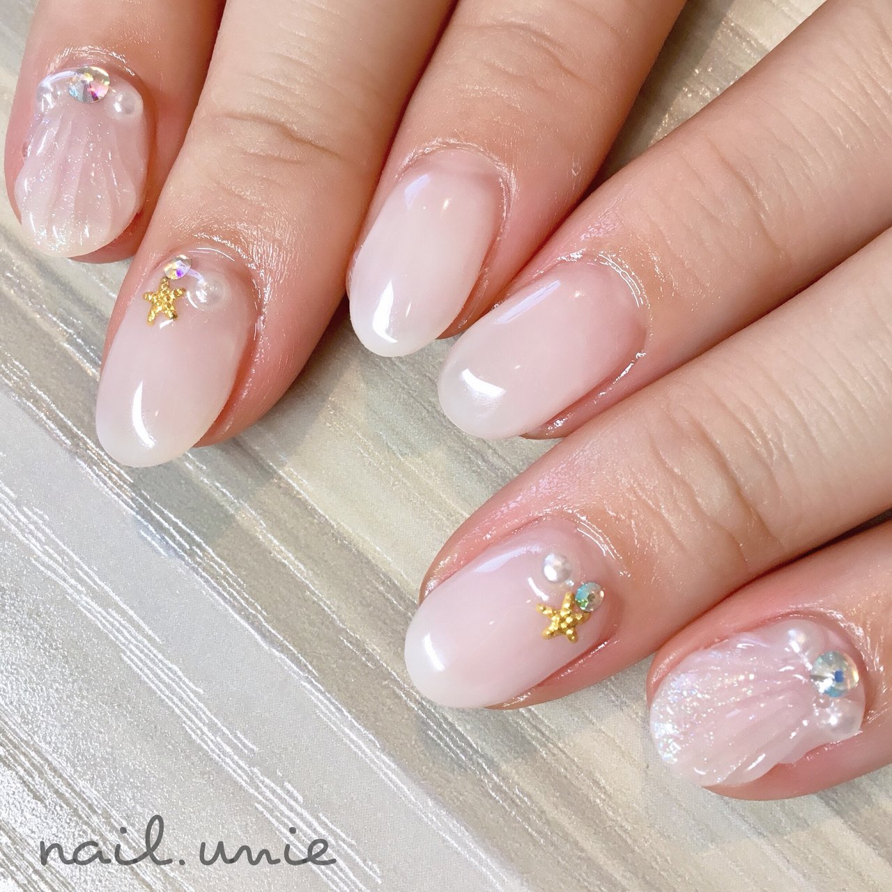 夏 オフィス デート 女子会 ハンド Nail Unieのネイルデザイン No