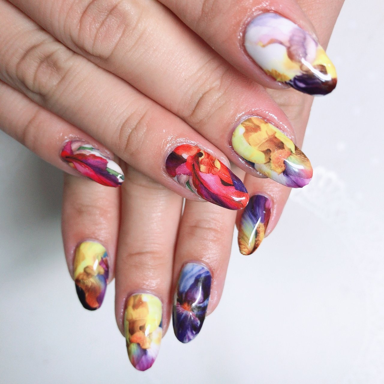 夏 冬 オールシーズン リゾート ハンド On Nailのネイルデザイン No ネイルブック