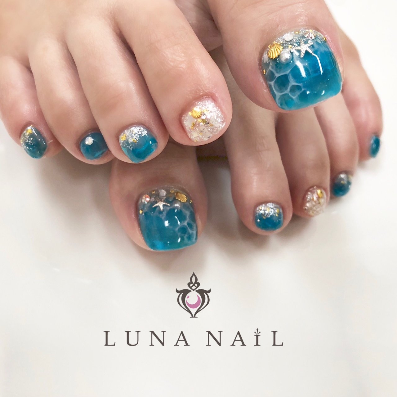 夏 海 リゾート フット シェル Luna Nail のネイルデザイン No ネイルブック