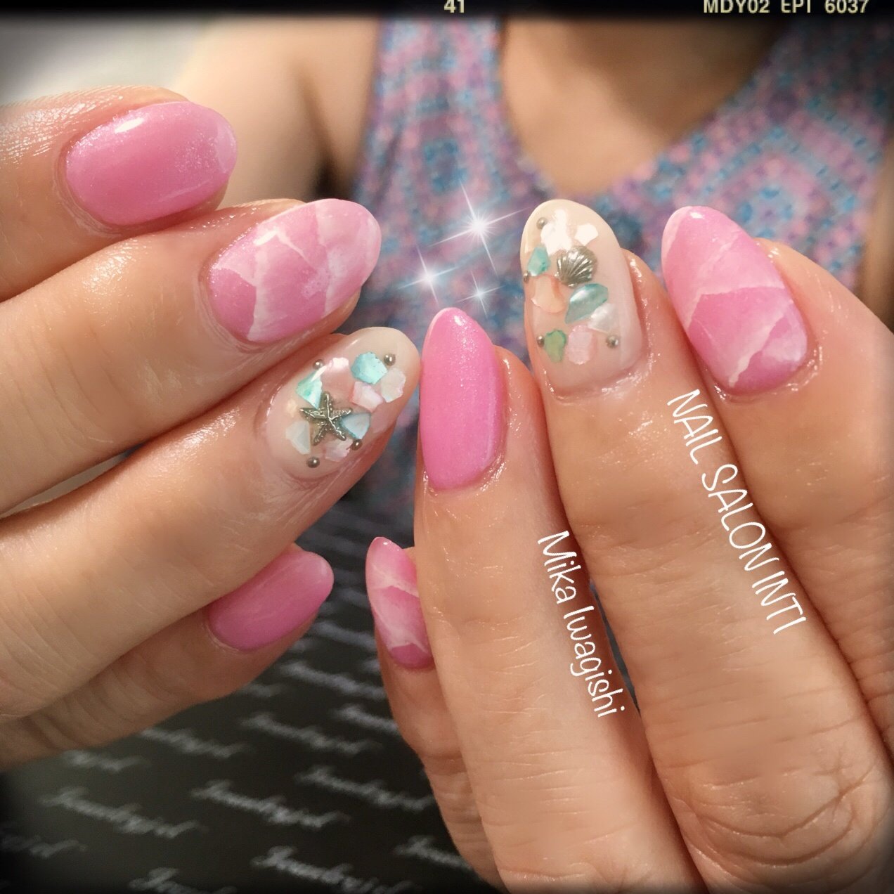 夏 旅行 海 リゾート ハンド Nailsalon Inti 岩岸美華 のネイルデザイン No ネイルブック