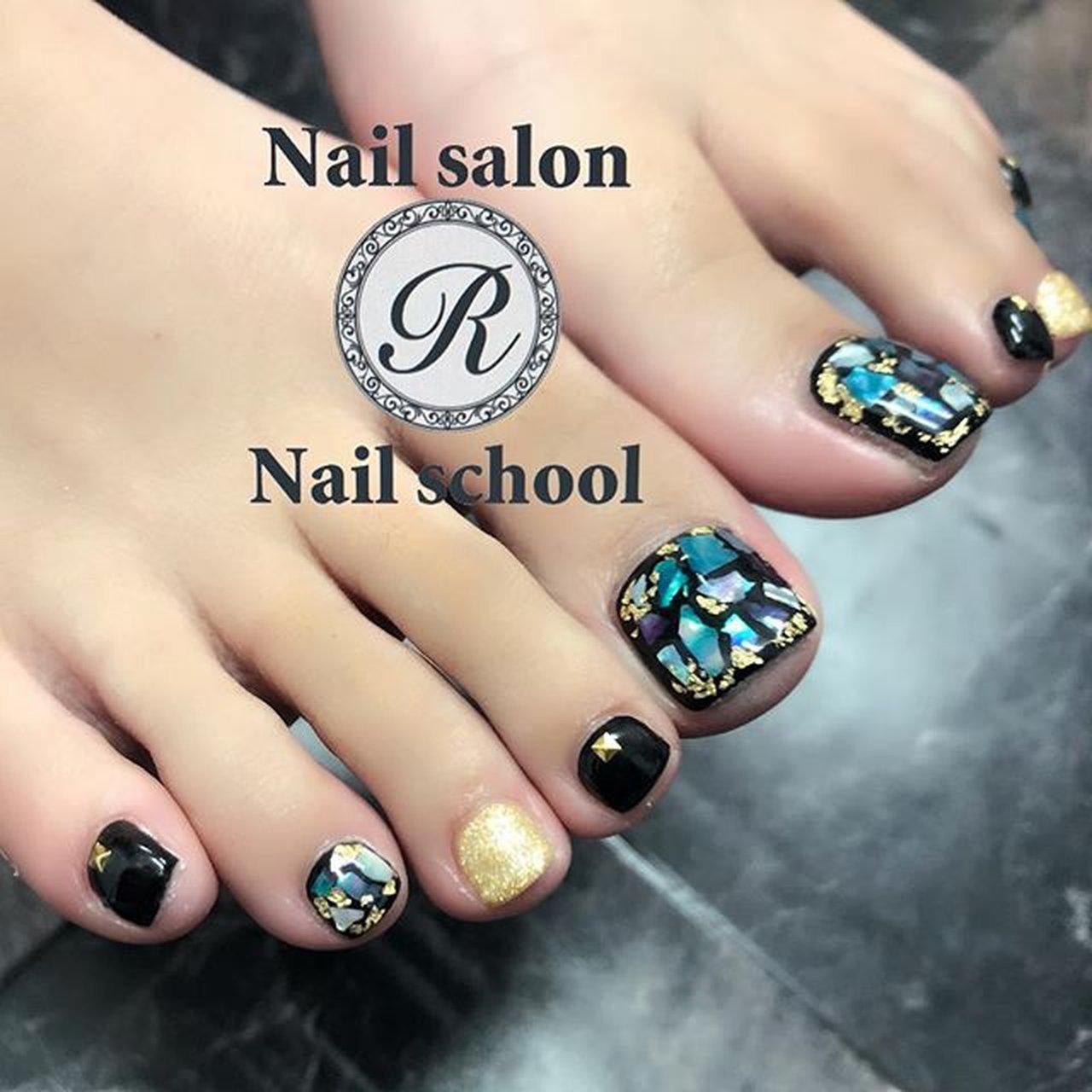 夏 オールシーズン 海 デート フット Nailsalon R大須賀真弓のネイルデザイン No ネイルブック