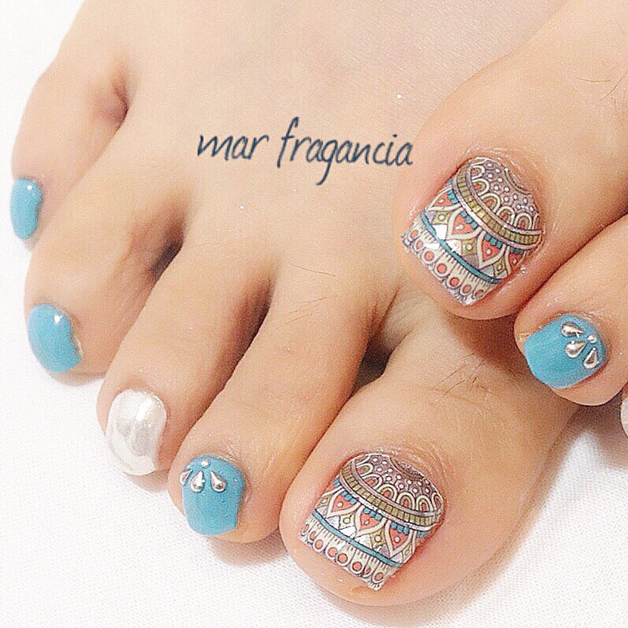 夏 フット ワンカラー ショート ターコイズ Mar Fraganciaのネイルデザイン No ネイルブック