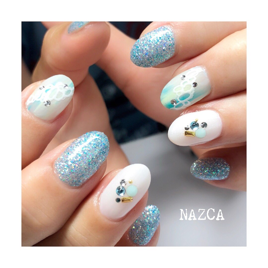 夏 ハンド ラメ ホワイト 水色 Nazca Nailのネイルデザイン No ネイルブック