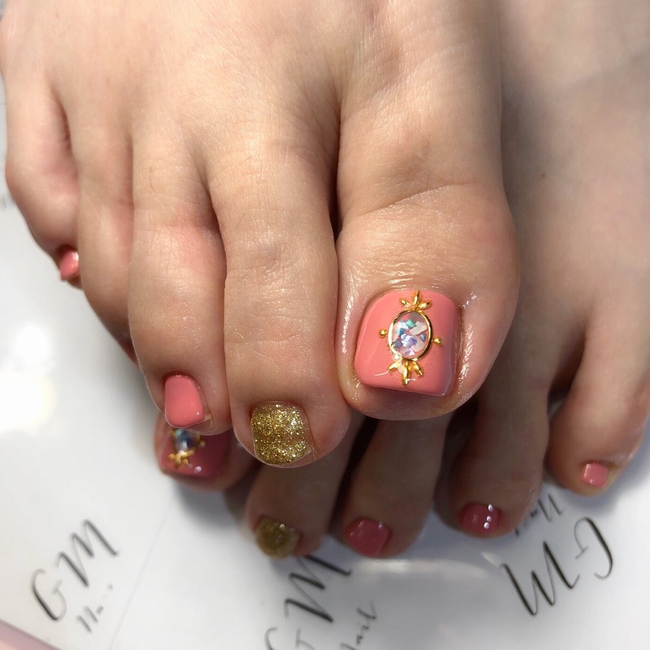 夏 オールシーズン デート 女子会 フット Gm Nailのネイルデザイン No ネイルブック
