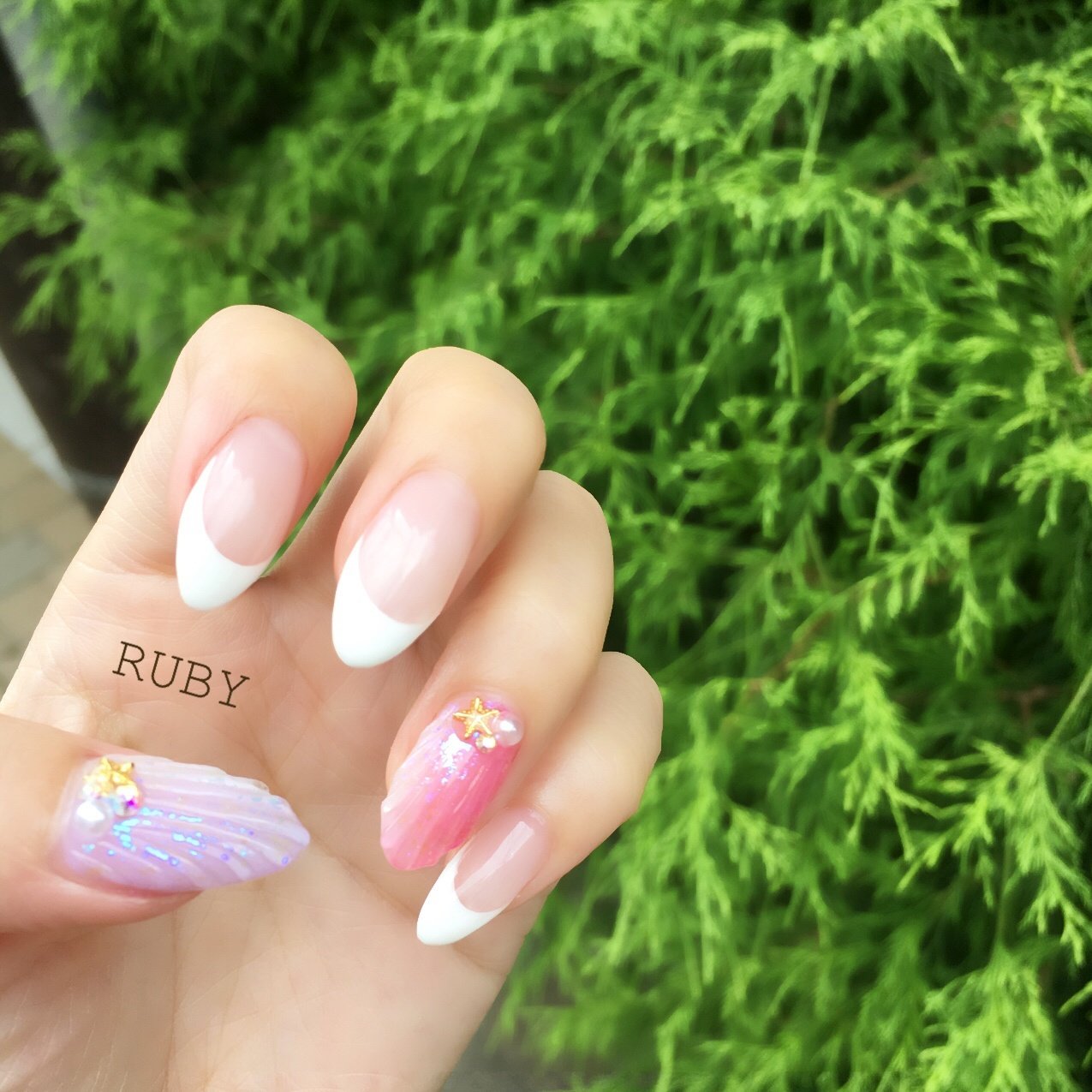 夏 パーティー ハンド フレンチ 人魚の鱗 Ruby Nail07のネイルデザイン No 3439709 ネイルブック