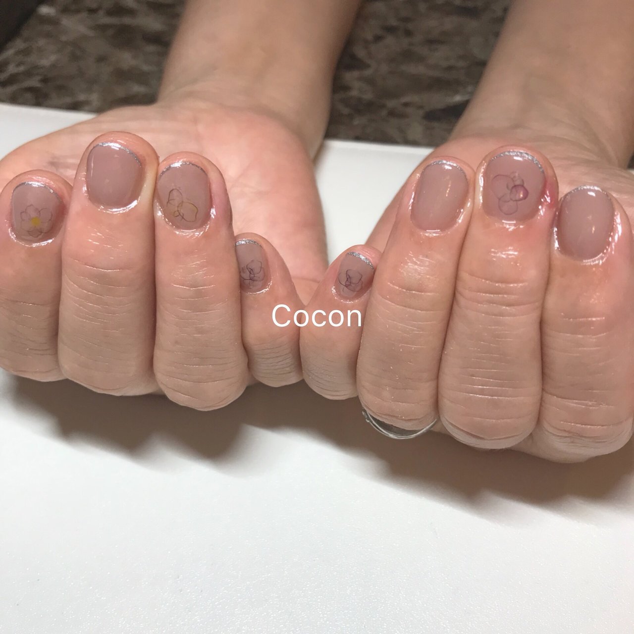 夏 秋 オールシーズン オフィス ハンド Cocon Nailのネイルデザイン No ネイルブック