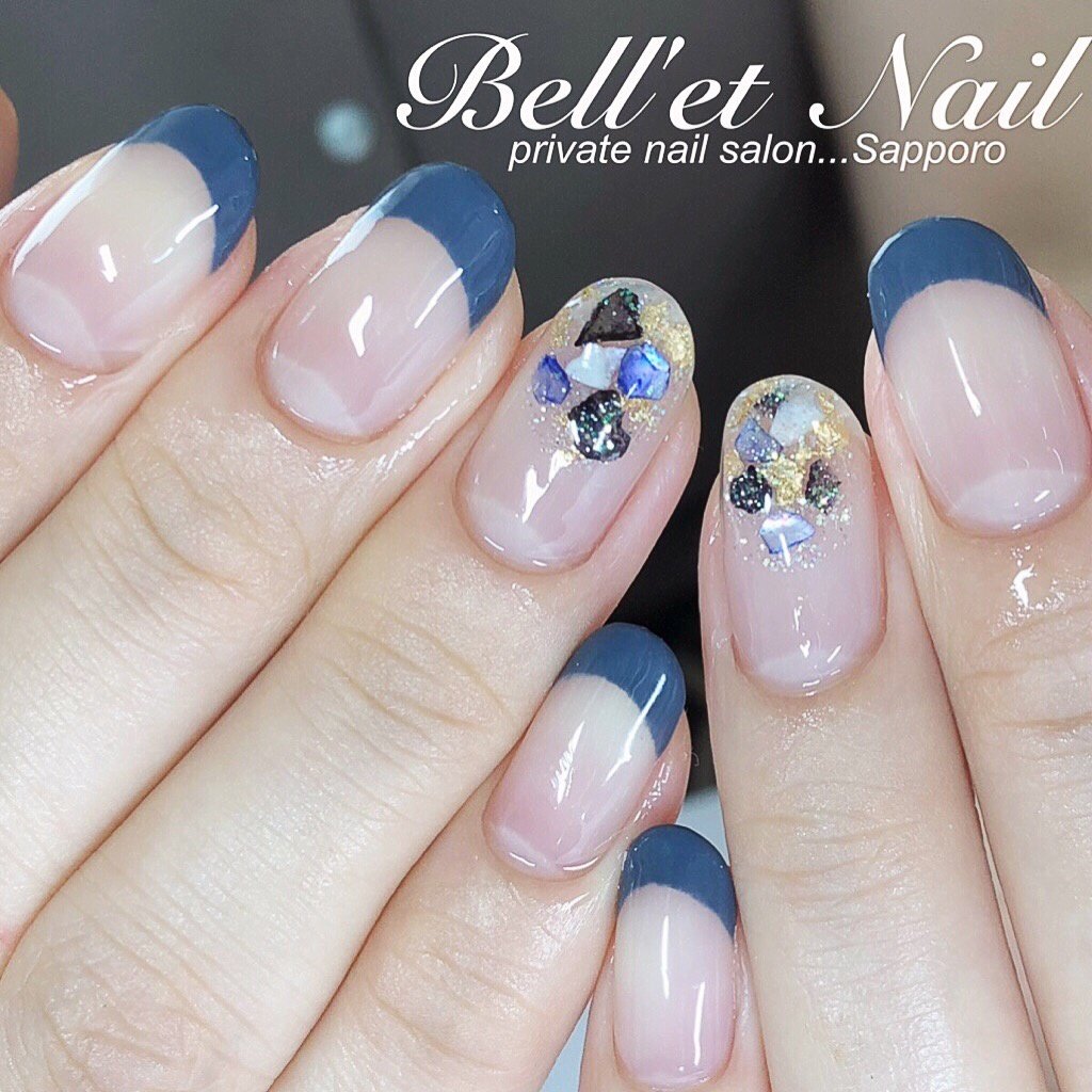 秋 オフィス フレンチ ラメ シェル Bell Et Nail ネイリスト佐藤綾子のネイルデザイン No ネイルブック