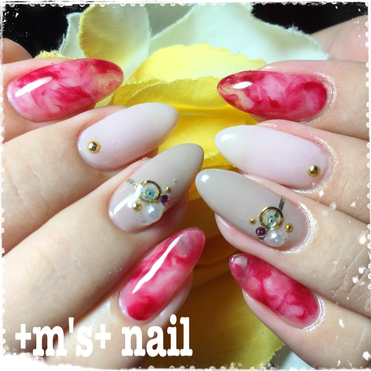 ハンド タイダイ ニュアンス マーブル ベージュ M S Nailのネイルデザイン No ネイルブック