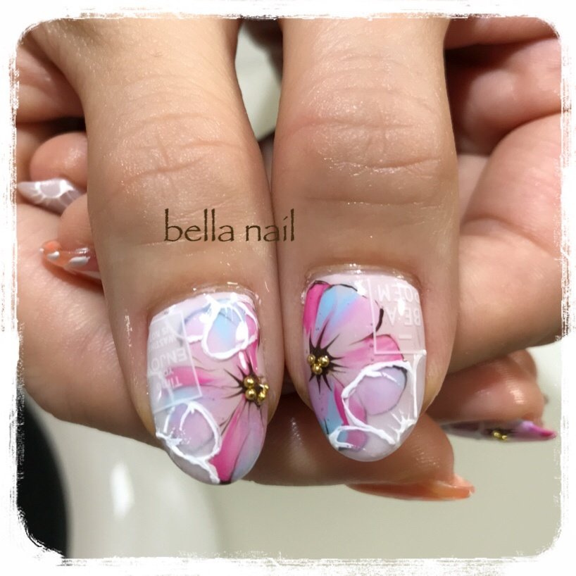 オールシーズン 旅行 海 リゾート フラワー Bella Nail ベラ ネイル のネイルデザイン No ネイルブック