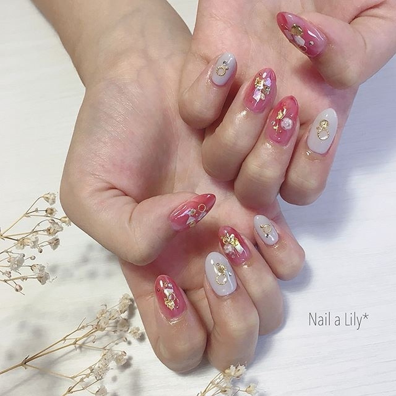 秋 ビジュー シェル ボルドー グレー Nailalily ネイルアリリー Akiのネイルデザイン No ネイルブック