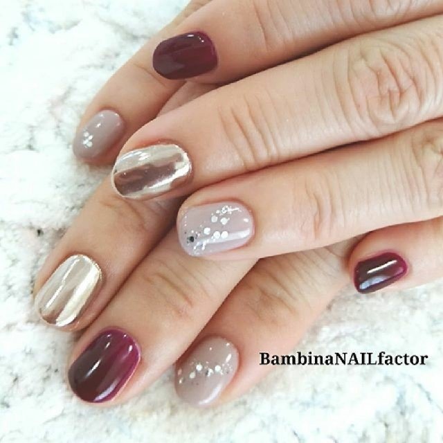 秋 ハンド ワンカラー ミラー ショート Bambinanailfactorkiyokoのネイルデザイン No ネイルブック