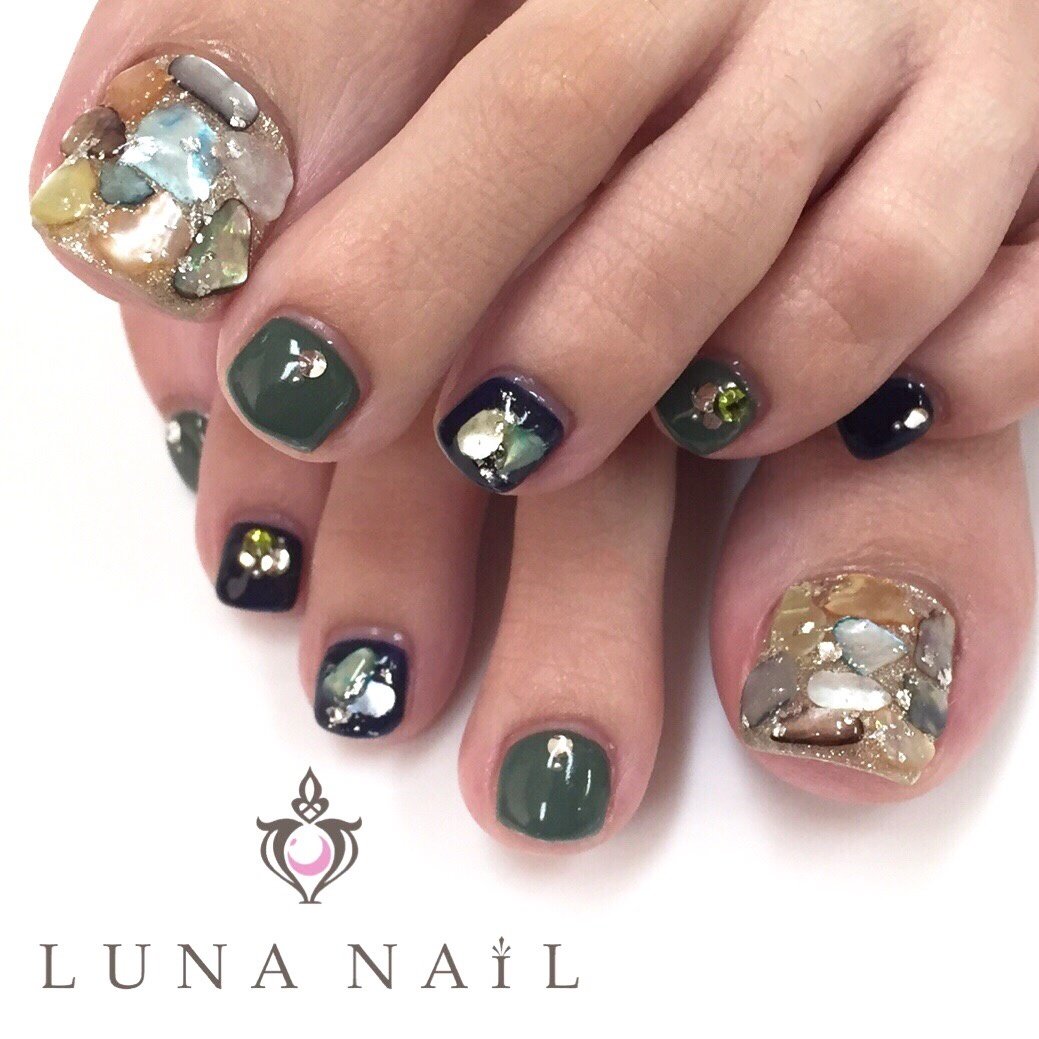 秋 冬 旅行 リゾート フット Luna Nail のネイルデザイン No ネイルブック