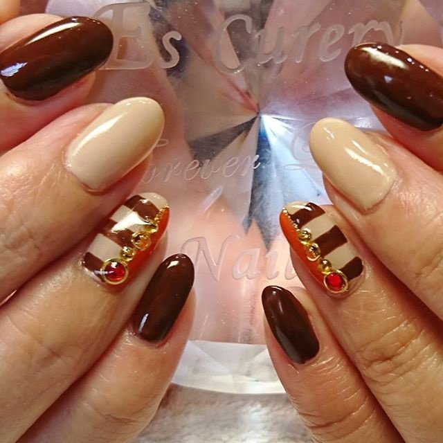秋 ハンド ワンカラー ベージュ ブラウン Ecn Nailのネイルデザイン No ネイルブック