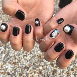 真珠の耳飾りの少女ネイルのネイルデザイン｜ネイルブック