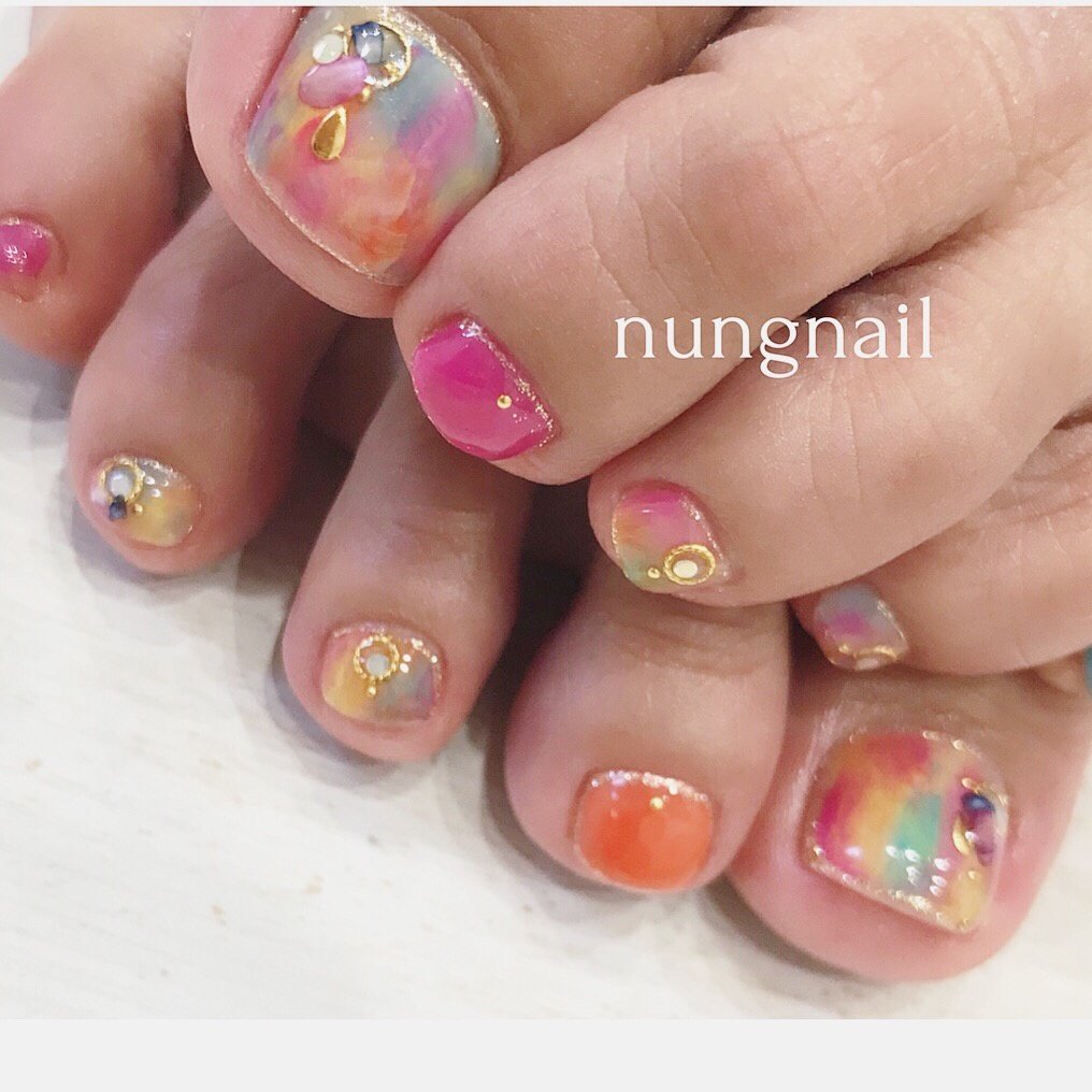 夏 秋 オールシーズン 女子会 フット Nungnailのネイルデザイン No ネイルブック