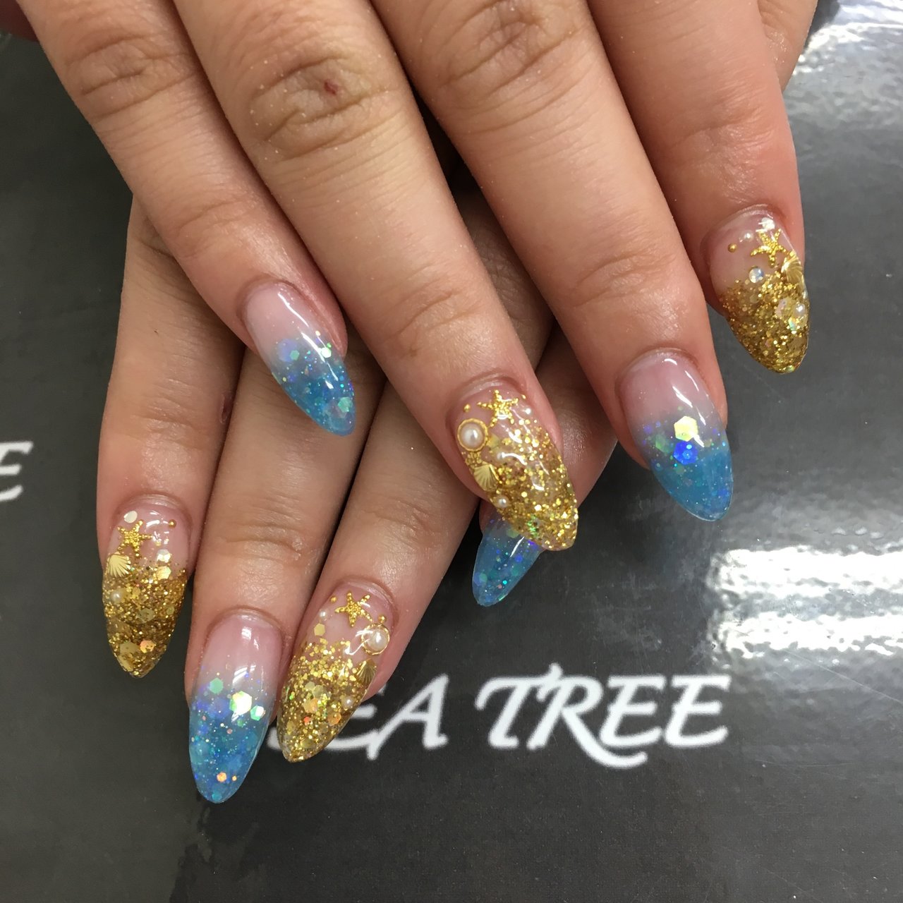 夏 ハンド グラデーション ブルー ゴールド Maottyのネイルデザイン No ネイルブック