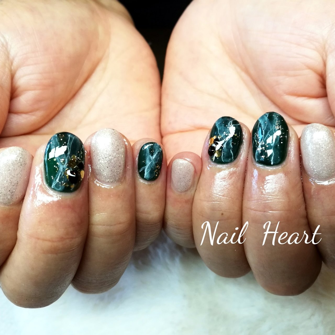 秋 冬 ハンド 大理石 ベージュ Nailheartのネイルデザイン No ネイルブック