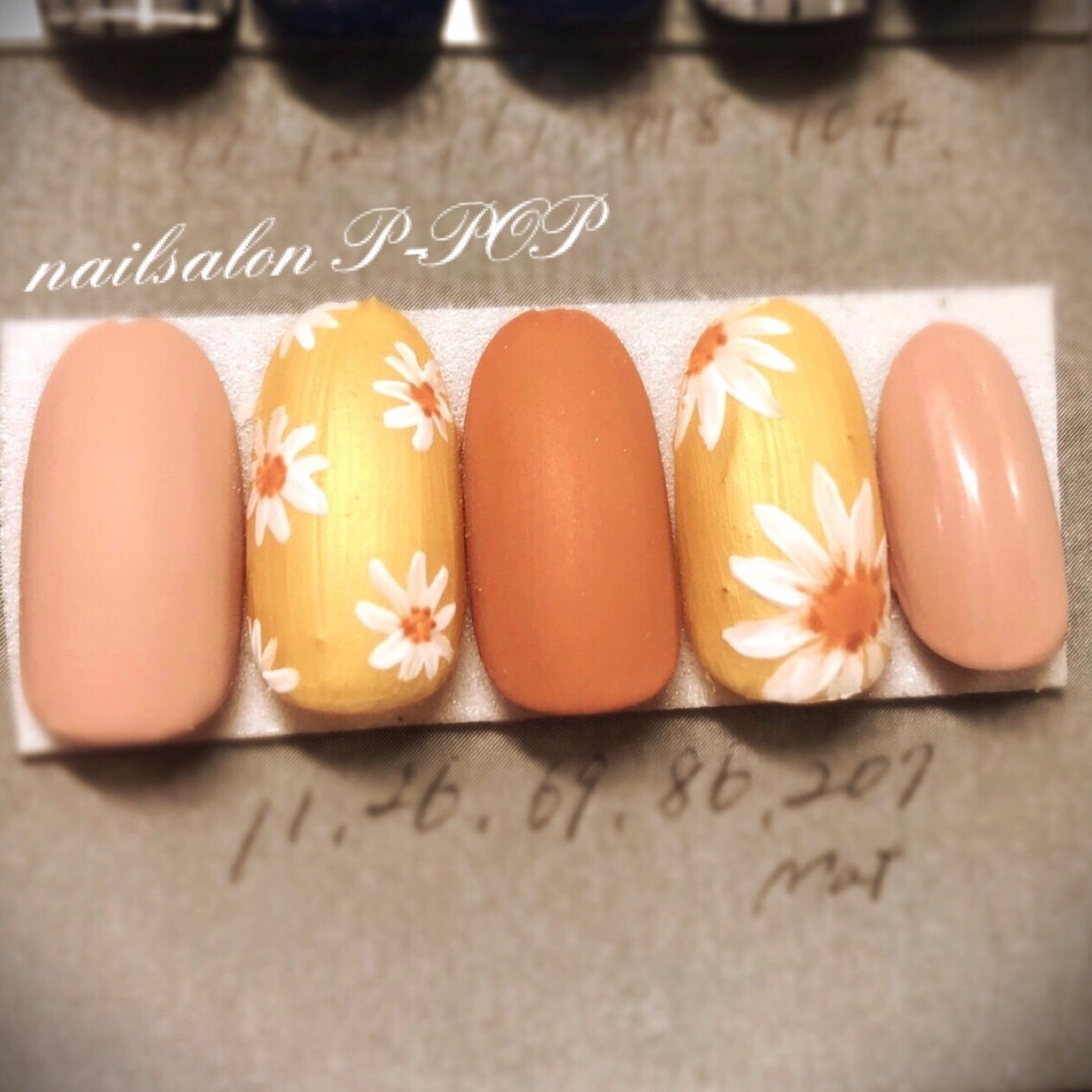 夏 秋 冬 オールシーズン ハンド ネイルサロンp Popのネイルデザイン No ネイルブック