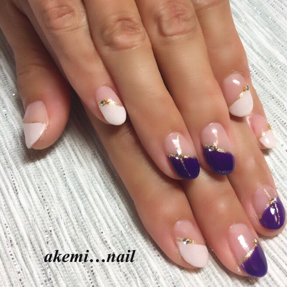 秋 冬 ハンド シンプル 変形フレンチ Akemi Nailのネイルデザイン No ネイルブック