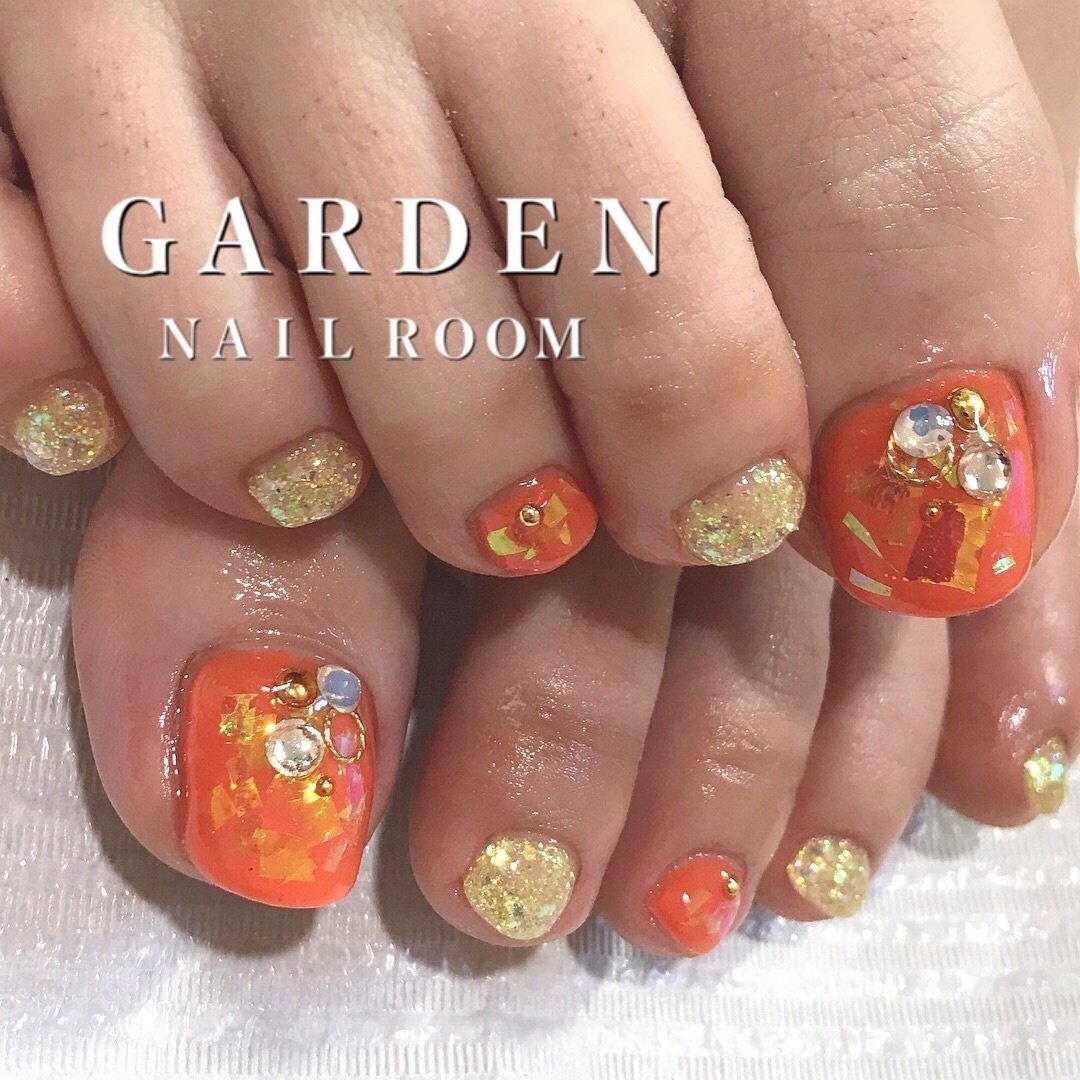 夏 海 フット ワンカラー トロピカル ガーデンネイルルーム Ayako Niwaのネイルデザイン No ネイルブック