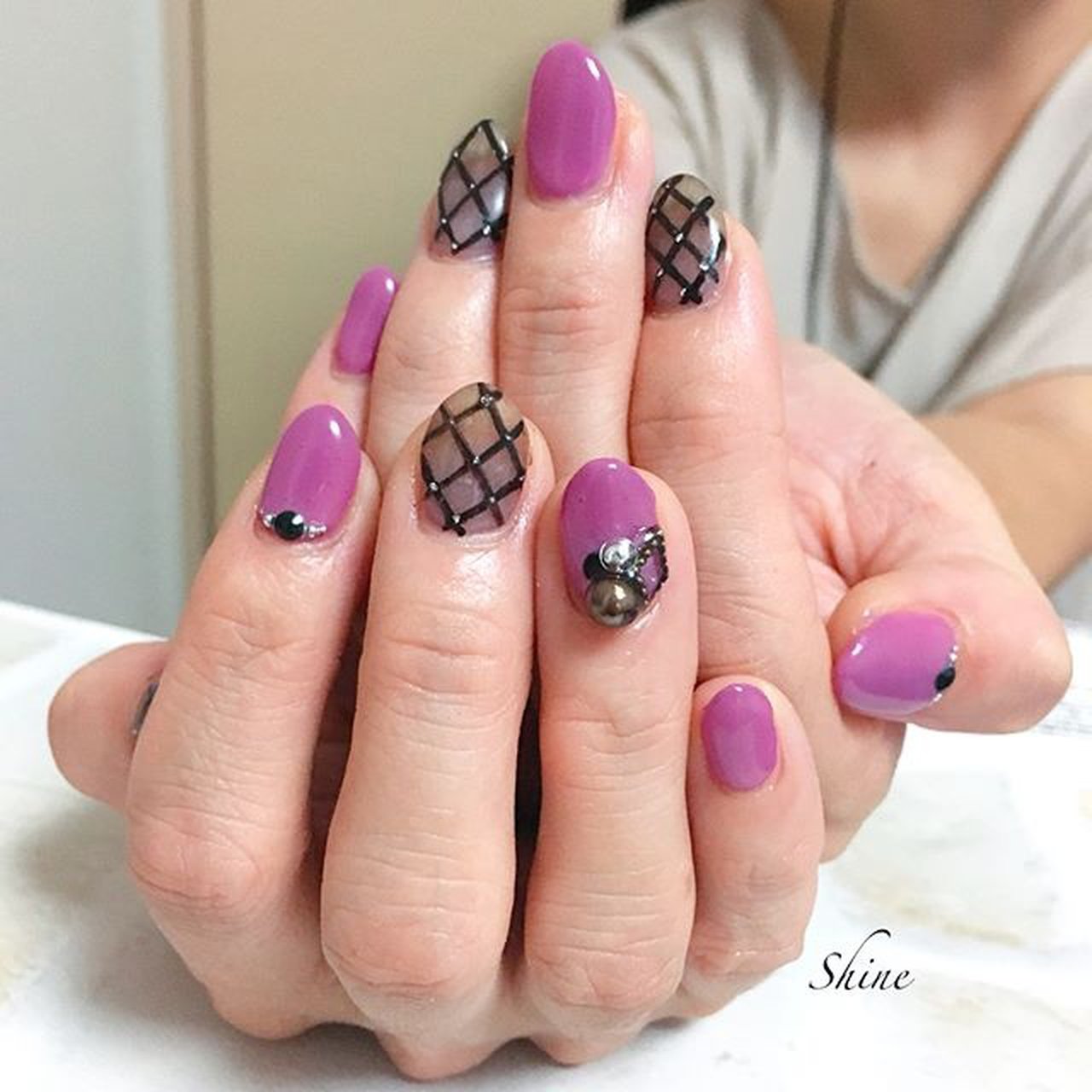 秋 ハンド ワンカラー シースルー ミディアム Privatesalon Shineのネイルデザイン No ネイルブック