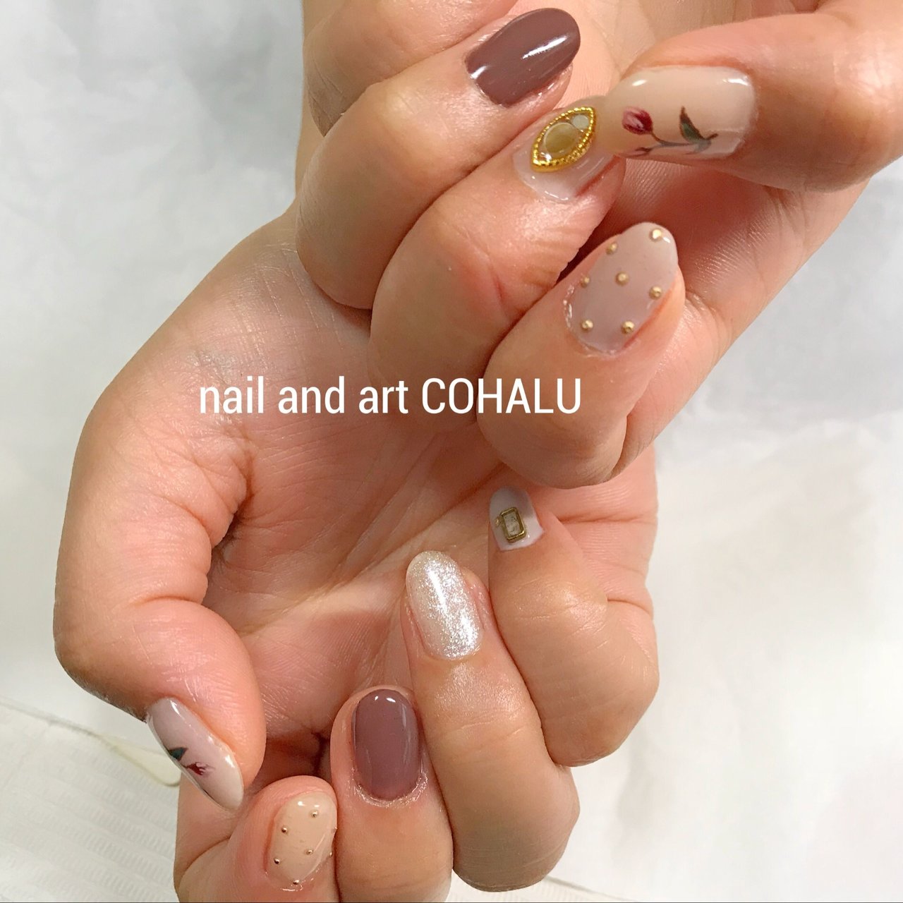 秋 ハンド フラワー アンティーク ショート Coha Nail And Artのネイルデザイン No ネイルブック