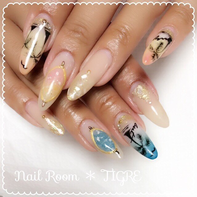 夏 旅行 海 リゾート ハンド Nail Tigreのネイルデザイン No ネイルブック