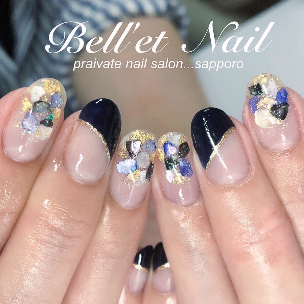 秋 フレンチ 変形フレンチ ラメ シェル Bell Et Nail ネイリストayakoのネイルデザイン No ネイルブック