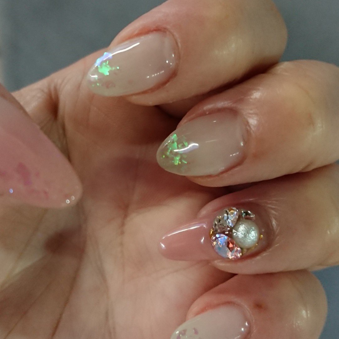 秋 冬 ハンド シンプル グラデーション ネイルサロンcheey 武蔵藤沢のネイルデザイン No ネイルブック