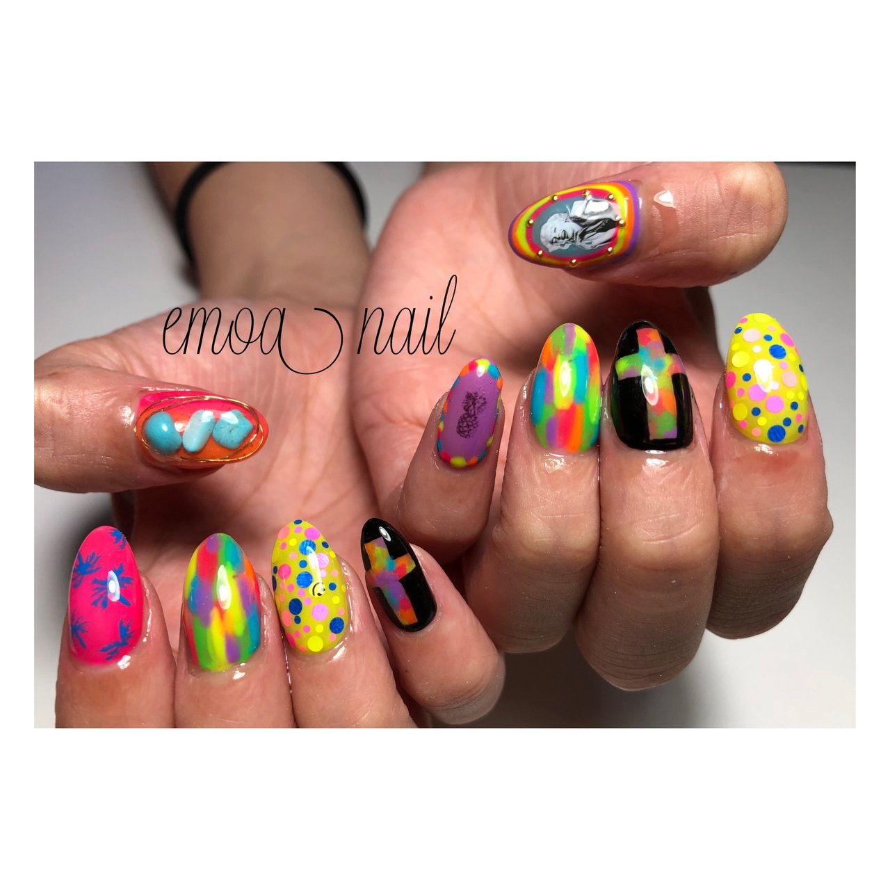 夏 オールシーズン ライブ ハンド トロピカル Emoa Nailのネイルデザイン No ネイルブック