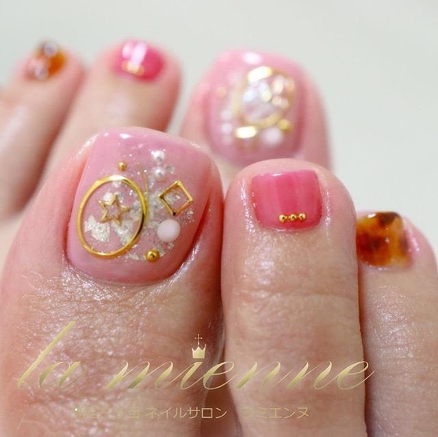 秋 冬 デート 女子会 フット 新宿三丁目ネイルサロンラミエンヌ 鈴木かおりのネイルデザイン No ネイルブック