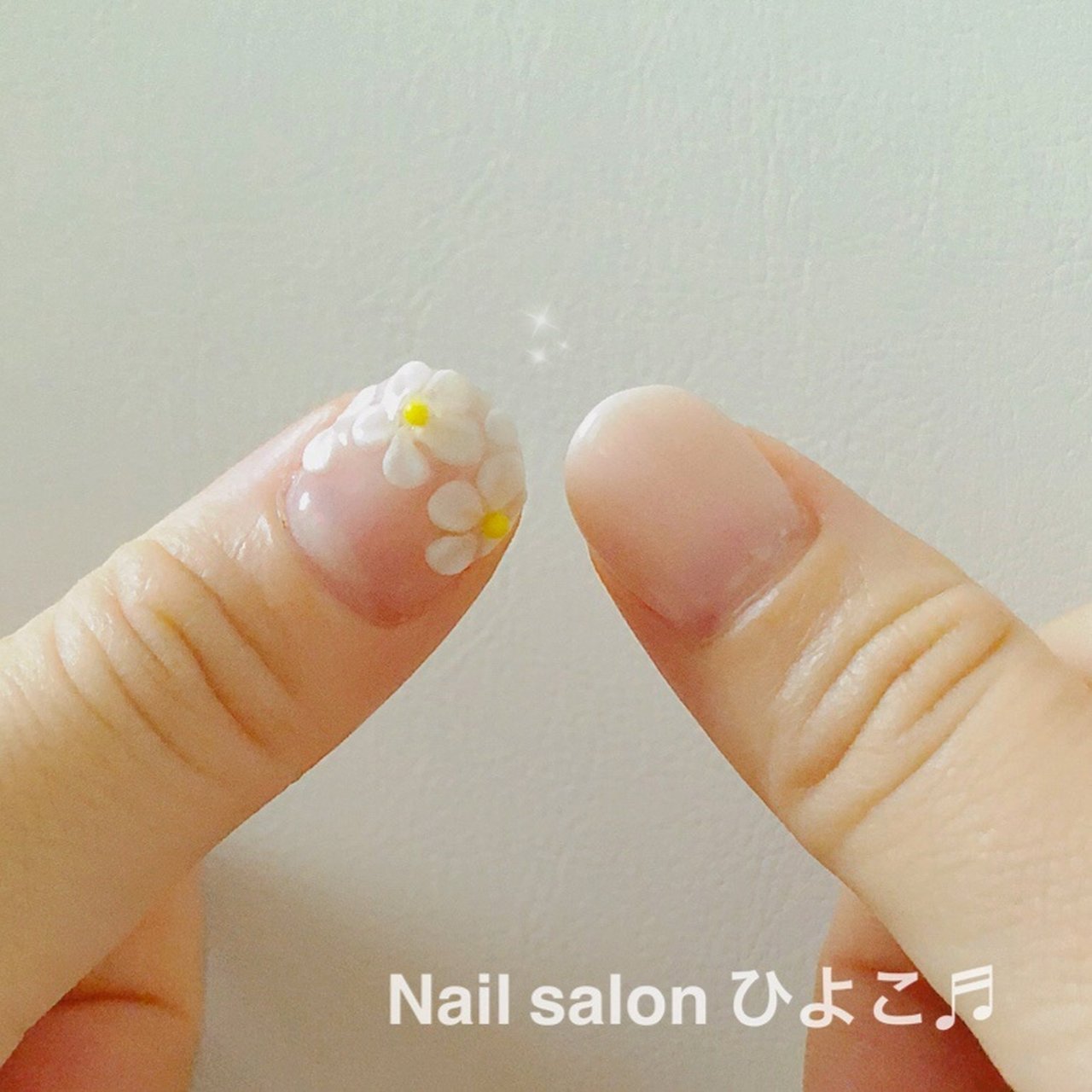 春 夏 オールシーズン ブライダル ハンド Nail Salon ひよこ のネイルデザイン No ネイルブック