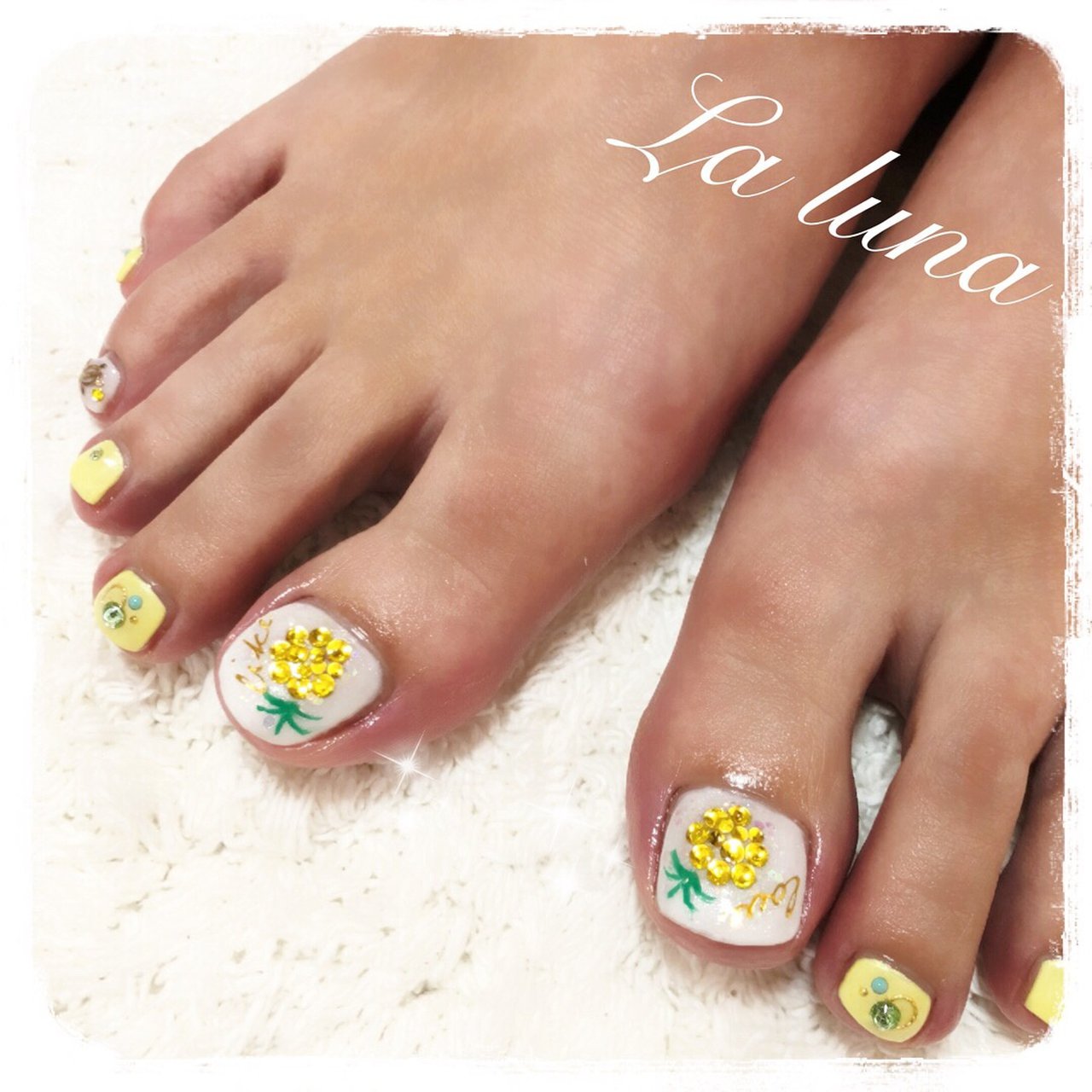 夏 旅行 海 リゾート フット 静岡市清水区大人可愛い パラジェル登録サロン La Luna ラ ルーナ のネイルデザイン No ネイルブック