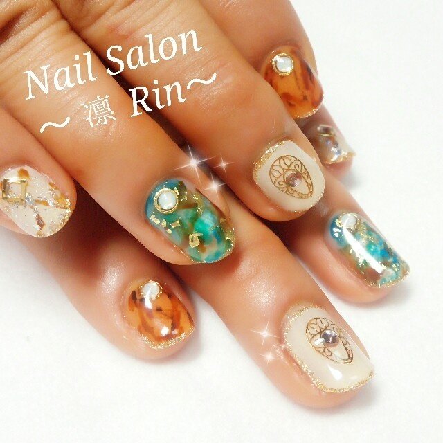 夏 秋 リゾート ハンド ビジュー Rin Nailのネイルデザイン No ネイルブック