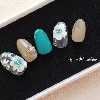 #instanails#instagood#nailart#nailist#naildesign#gelart#プライベートサロン#Scintia#サンティア#megu #東京足立区#竹ノ塚ネイルサロン#ネイルブック掲載店#ネイルチップ#ネイルチップデザイン#missmirage#mirage#missmirageエデュケーター#秋ネイル#vetrogels#フラワーネイル#お花ネイル#ジェルアート#手書きネイルアート#マットトップジェル#大人ネイル#キラキラホログラム
#ツメキラ冨田コンテスト1#冨田絹代 先生#TSUMEKIRA #秋 #冬 #旅行 #デート #ハンド #ビジュー #フラワー #シースルー #大人 #ミディアム #ホワイト #ベージュ #グリーン #ジェルネイル #お客様 #megu #ネイルブック