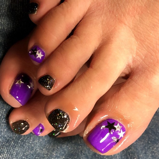 秋 オールシーズン フット シンプル ホログラム Nailsalontresのネイルデザイン No ネイルブック