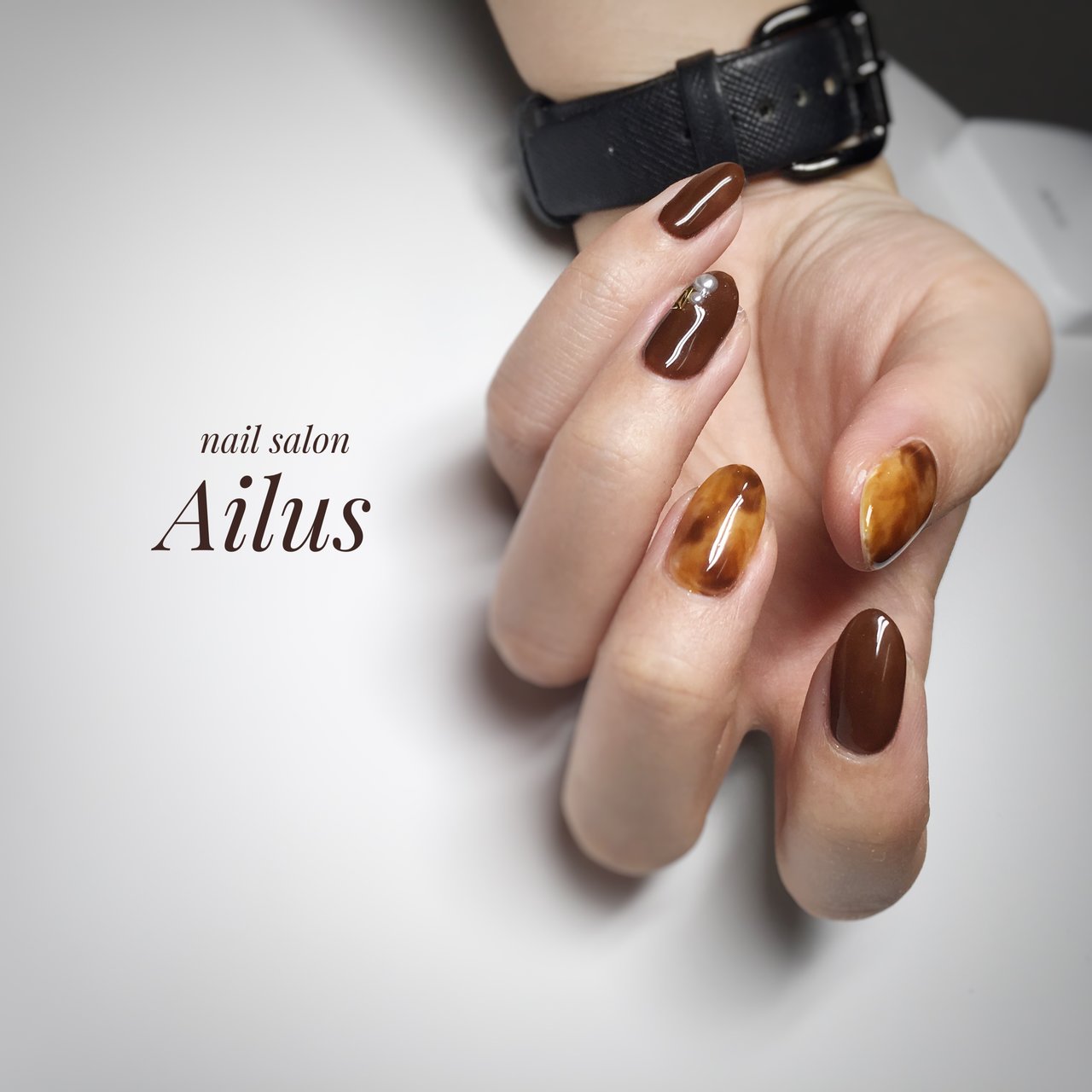 秋 冬 旅行 ハンド ワンカラー Nail Salon Ailusのネイルデザイン No ネイルブック